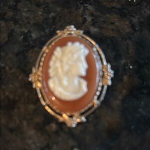 Elegant Gold Tone Cameo Brooch